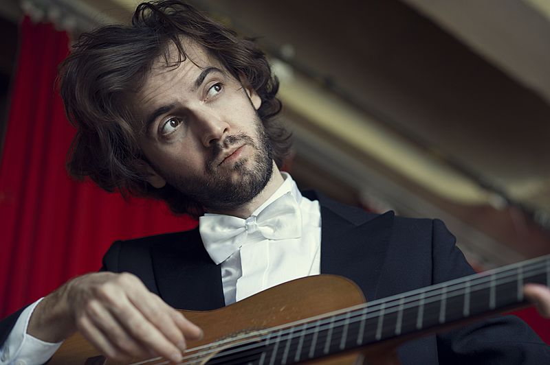 Gitaristički virtuoz PETRIT ÇEKU U Koncertnom ciklusu grada!