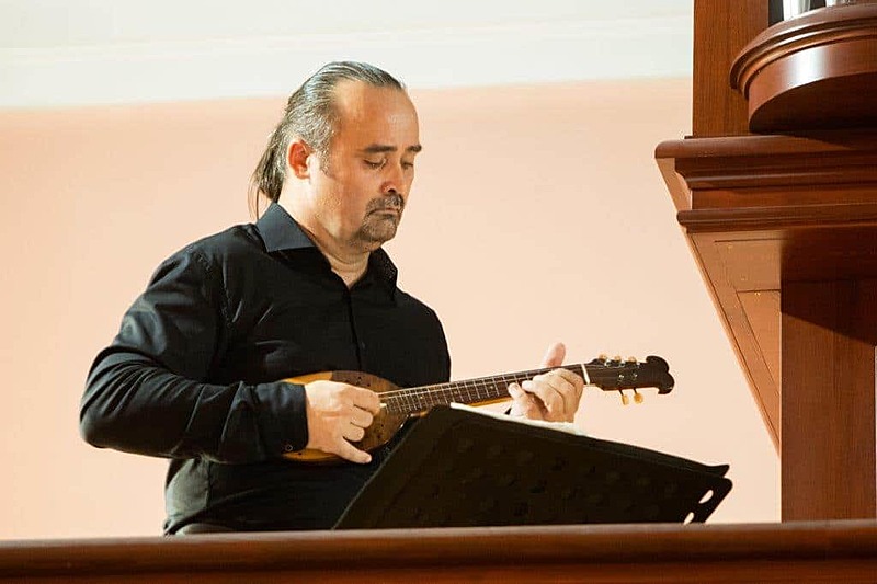 KONCERTNI CIKLUS GRADA: TAMBURA u klasičnom ruhu - Mario ZBILJSKI i Konstantin KRASNITSKY