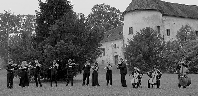 OLJK: Dašak klasike uz  ACOUSTIC PROJECT STRINGS ansambl