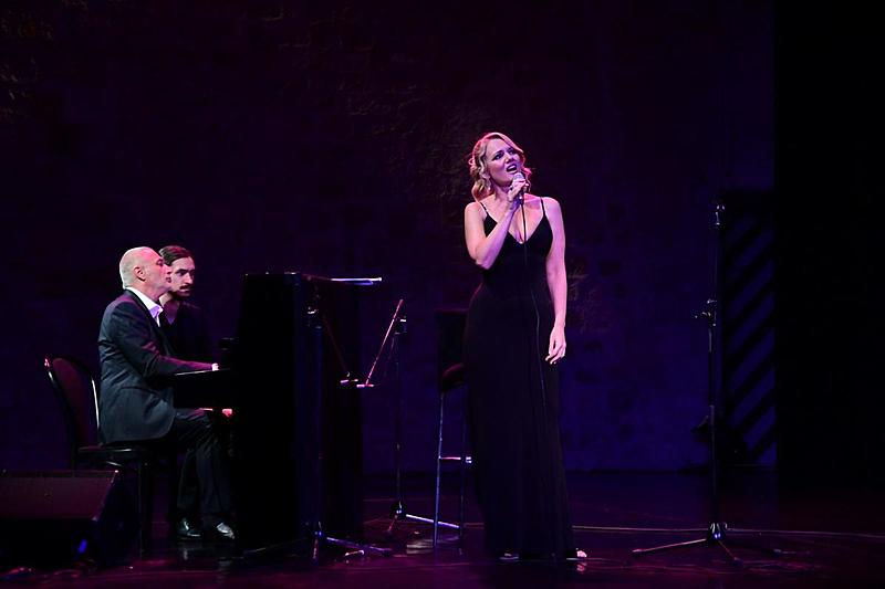 "OVER THE RAINBOW" - Koncert pjevačke dive DANIJELE PINTARIĆ!