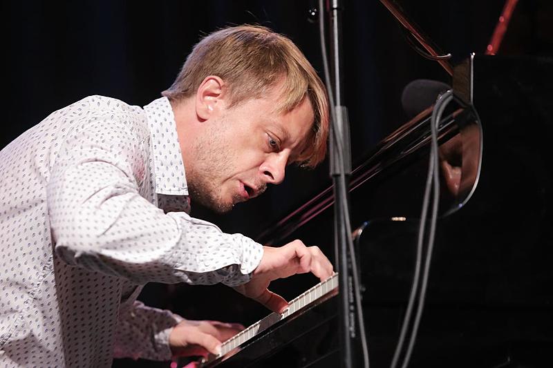 MATIJA DEDIĆ TRIO, ZAGREBAČKI PUHAČKI ANSAMBL i brojna druga događanja u KC-u u sklopu 60. Glazbene tribine