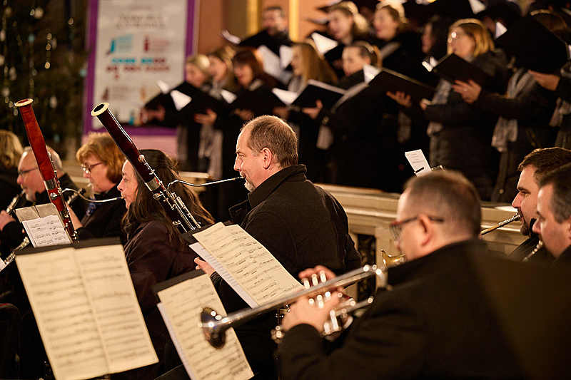 KONCERTNI CIKLUS GRADA najavljuje: Božićni koncert Panonske filharmonije u HNK Osijek! 