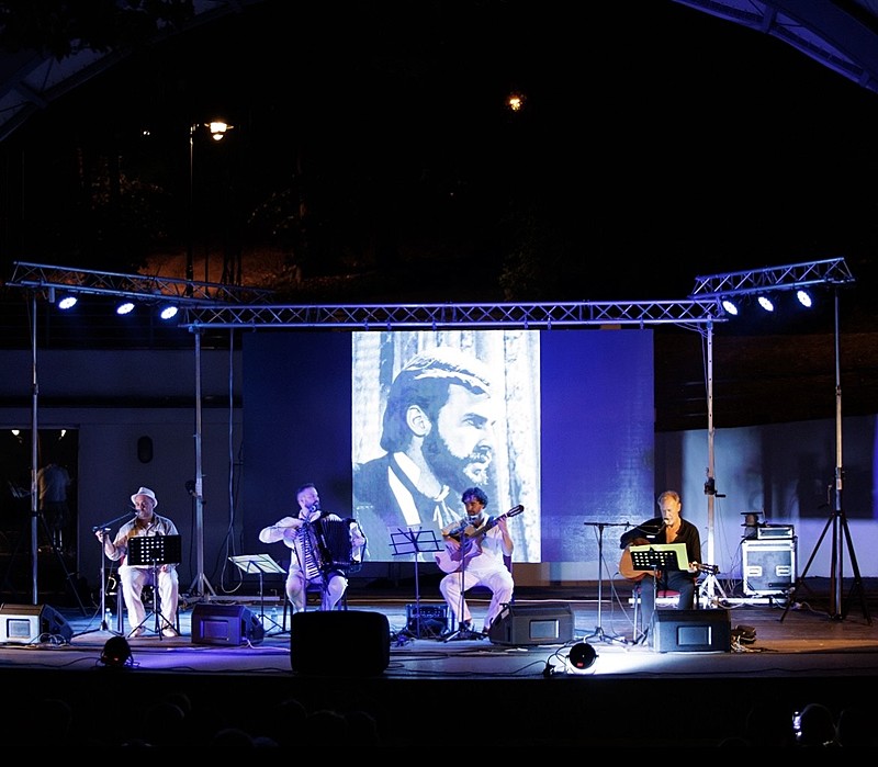 "NOSTALGIČNO PUTOVANJE" s Franom Lasićem i Scalini Acoustic Triom